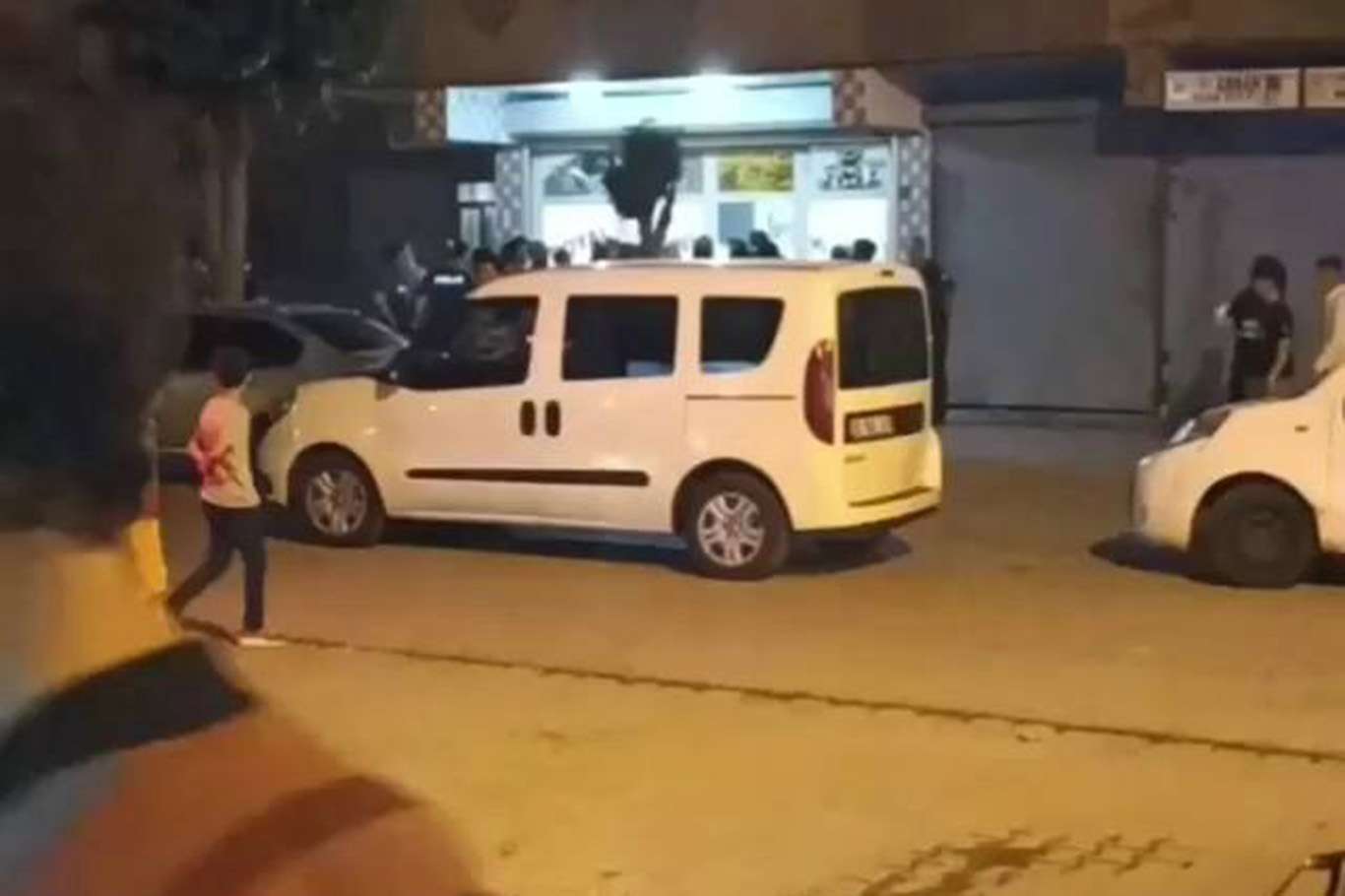 Diyarbakır'da silahlı kavga:4 yaralı